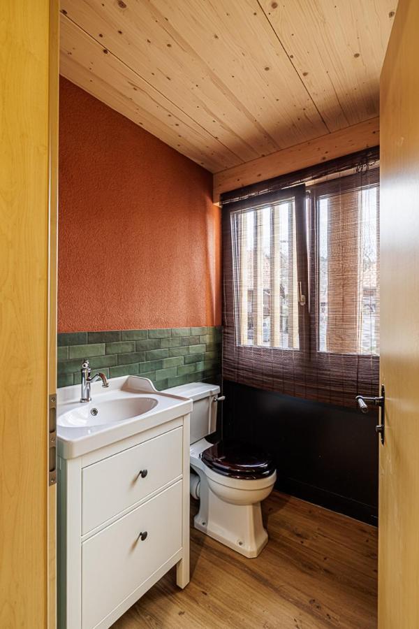 Uelis-Stoeckli-Gaestezimmer Auf Bauernhof Mit Billiard Und Alpakatrekking Meikirch Exterior foto