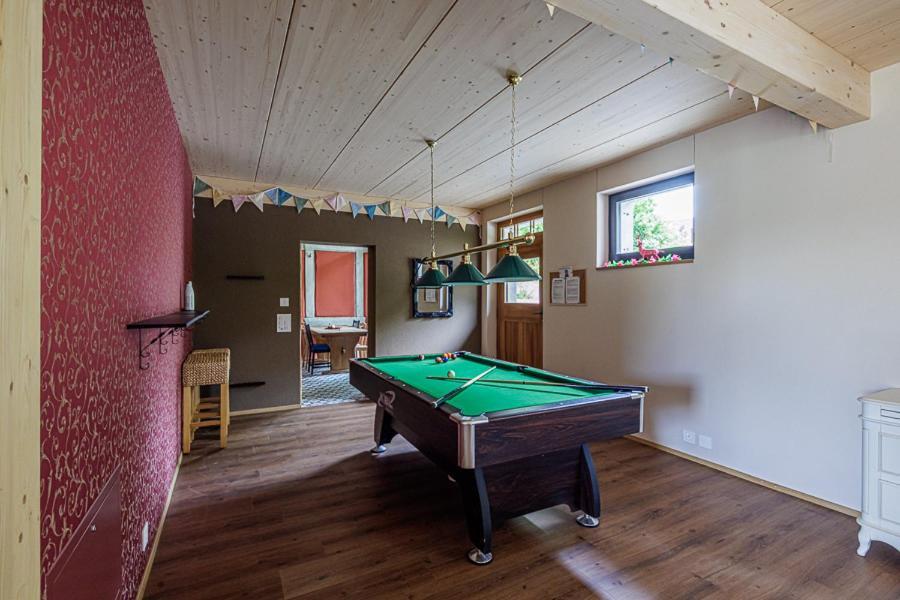 Uelis-Stoeckli-Gaestezimmer Auf Bauernhof Mit Billiard Und Alpakatrekking Meikirch Exterior foto